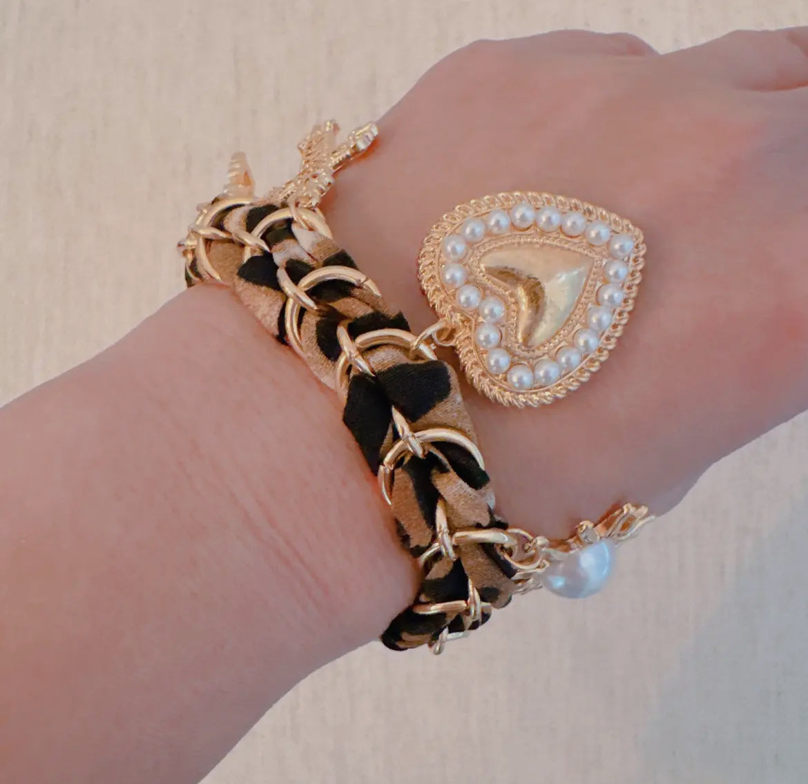 Divine Heart Charm Scarf Bracelet