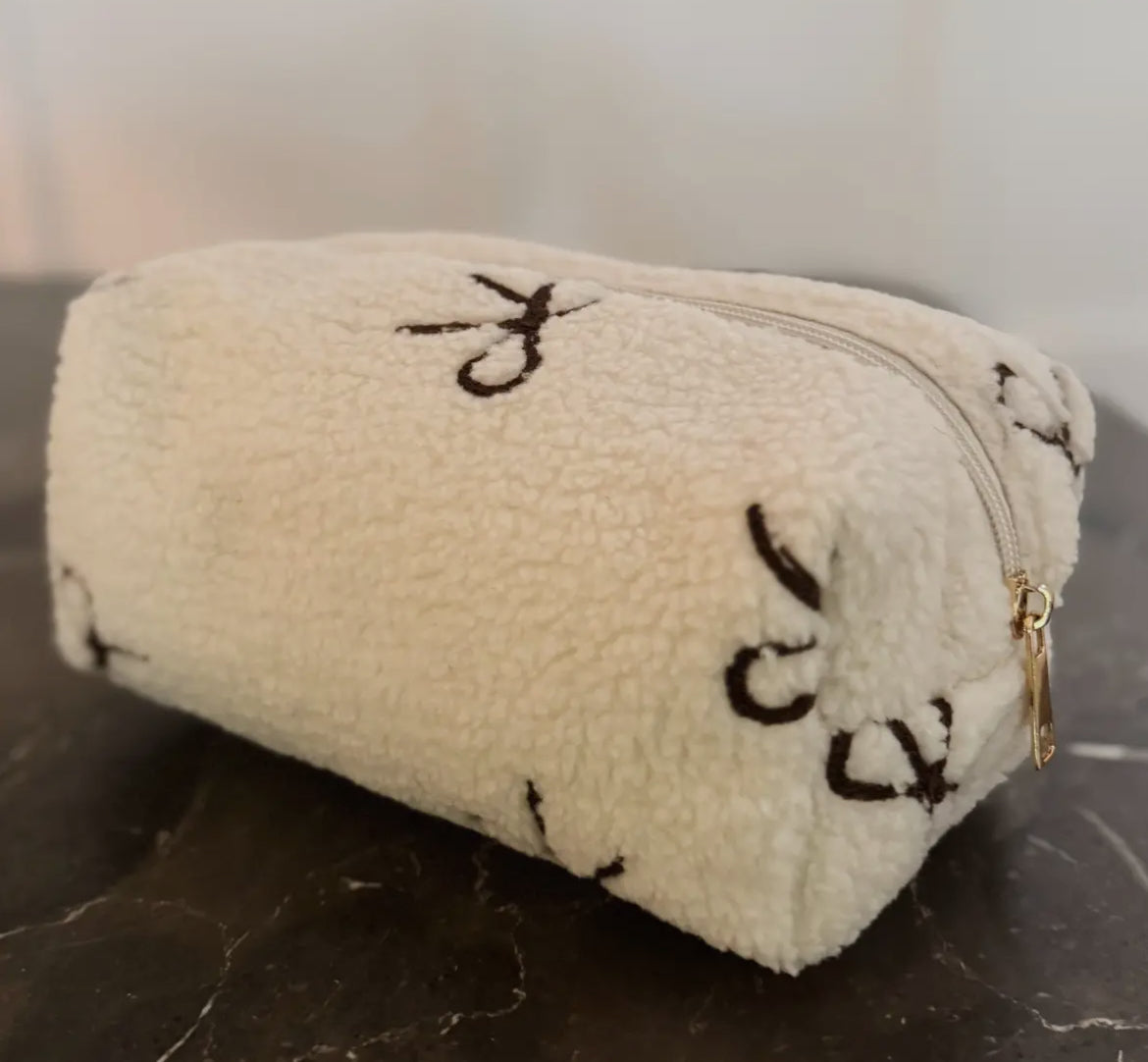 Bouclé Bow Cosmetic Case