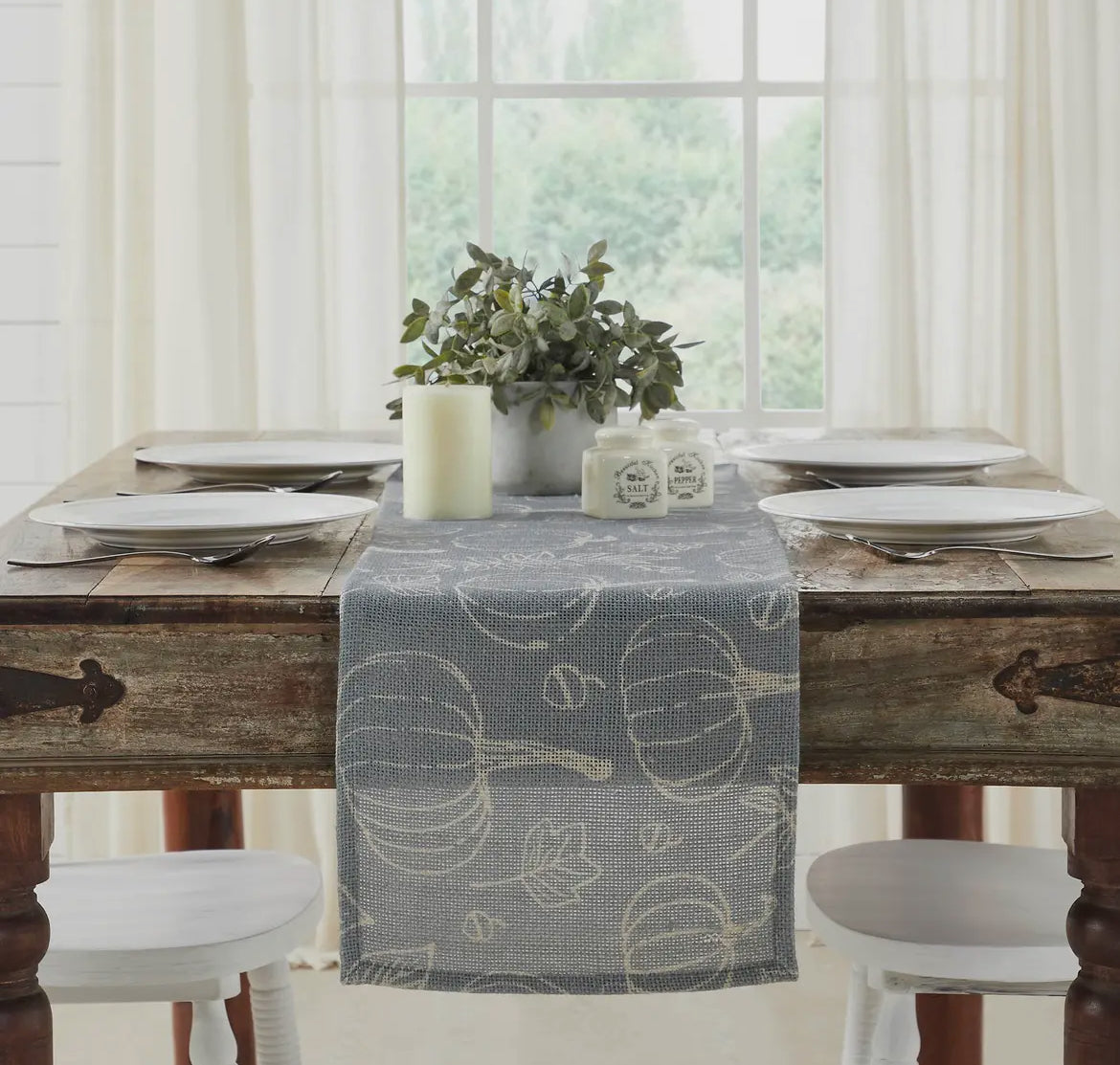 Sillhouette Pumpkin Grey Runner 12x48