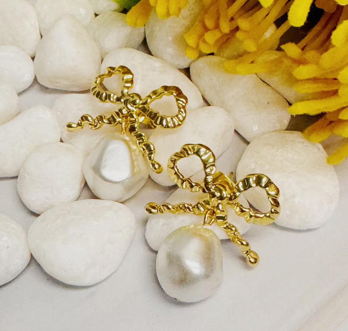 Dangle Pearl Antique Bow Earrings