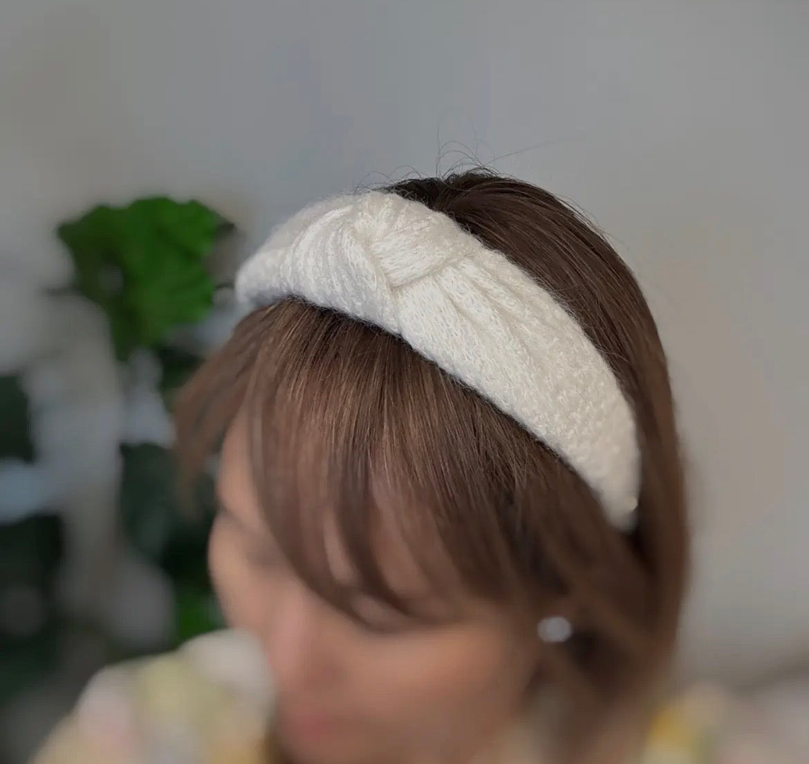 Cabeled Knit Knotted Headband