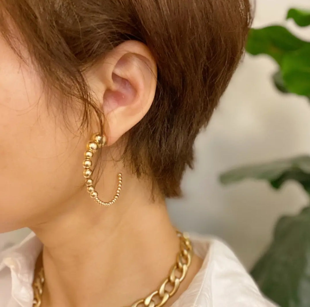 Gradual Beaded Hoop Earring